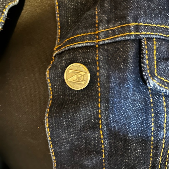 Woman’s Jean Jacket - Picture 3 of 4